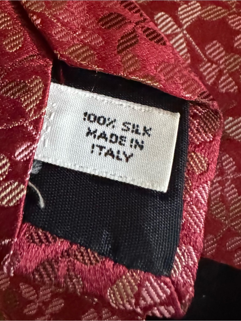 BARNEYS New York Vintage Rose-Red Floral Silk Tie - Picture 7 of 9